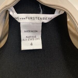 Dianne vonFurstenberg Julian Mini Wrap Beige Dress Size 4